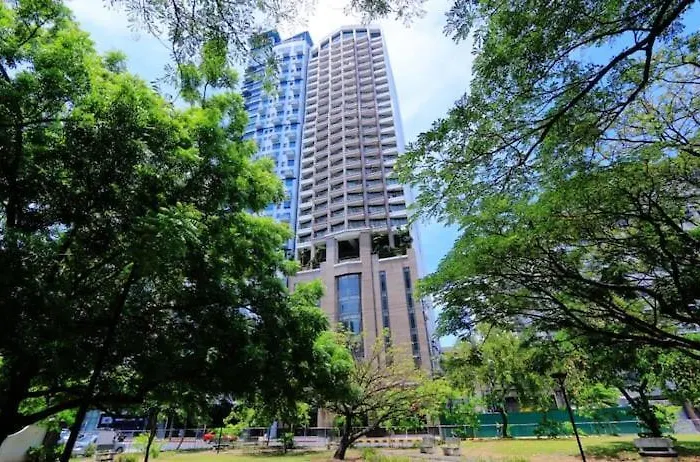 Apartment Tropical Retreat 24f Balcony Greenbelt Makati