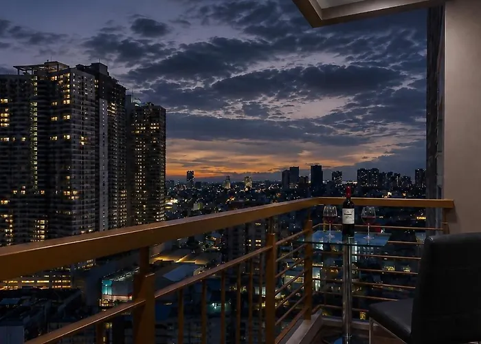 Tropical Retreat 24f Balcony Greenbelt Makati Apartment